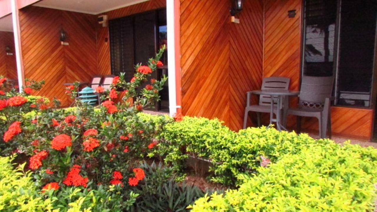 נאדי Wailoaloa Beach Resort מראה חיצוני תמונה